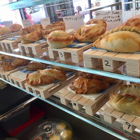 Alfajores & Empanadas Carolina